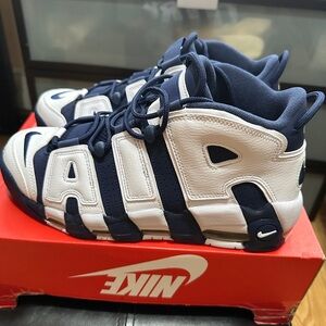 Nike Air More Uptempo - Navy and White